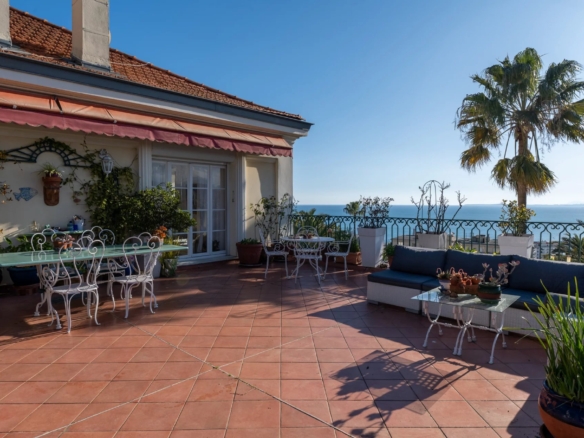 2 Bedroom Apartment in Nice - Mont Boron 22