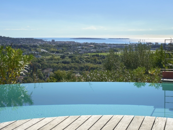 5 Bedroom Villa/House in Mandelieu La Napoule 18