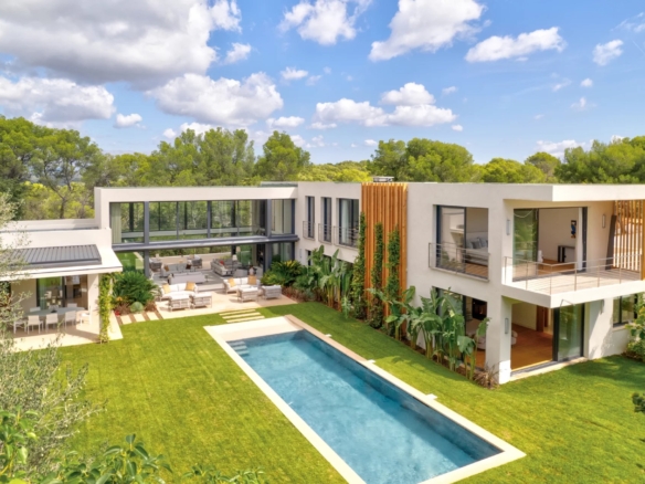 5 Bedroom Villa/House in Mougins 36