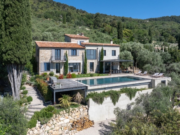 6 Bedroom Villa/House in Le Tignet 6