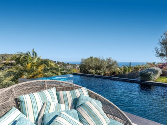 5 Bedroom Villa/House in Costa D’en Blanes 5