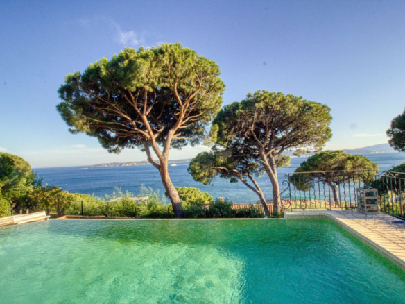 4 Bedroom Villa/House in Ste Maxime 2