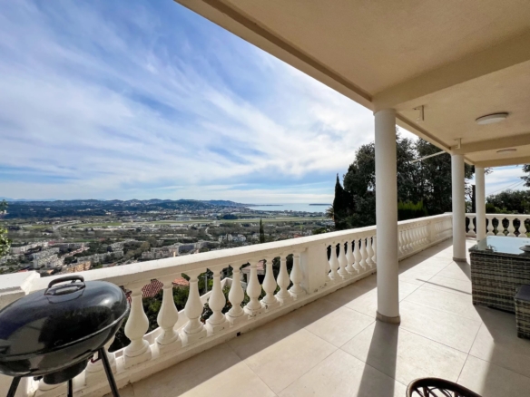 4 Bedroom Villa/House in Mandelieu La Napoule 16