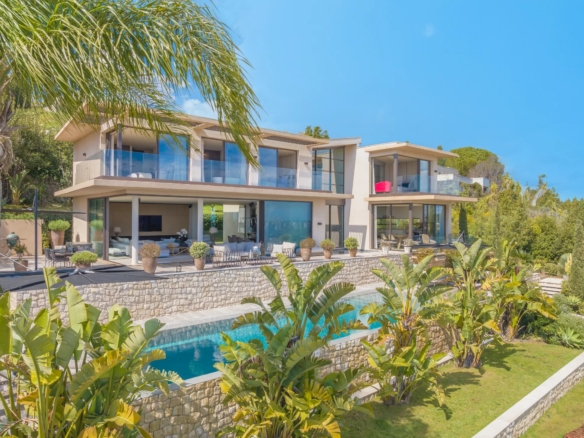 5 Bedroom Villa/House in Le Golfe Juan 22