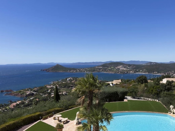 7 Bedroom Villa/House in Agay 22
