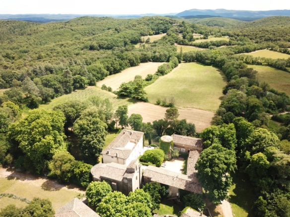 13 Bedroom Castle/Estates in Anduze 4