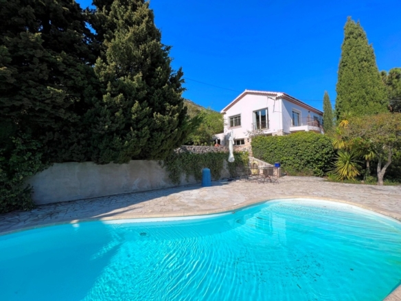 8 Bedroom Villa/House in La Turbie 24
