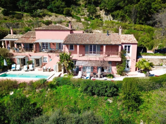 4 Bedroom Villa/House in La Garde Freinet 20