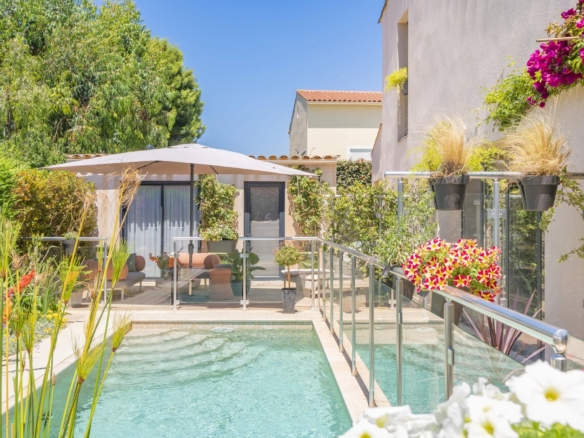 7 Bedroom Villa/House in Antibes 18