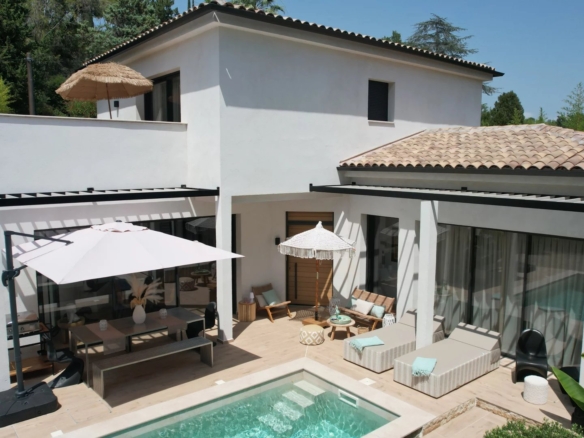4 Bedroom Villa/House in Mougins 34