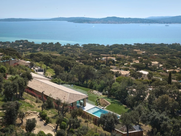 5 Bedroom Villa/House in Grimaud 2