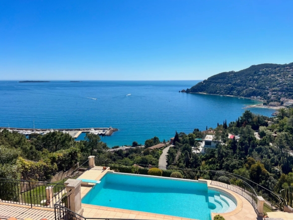 4 Bedroom Villa/House in Theoule Sur Mer 16
