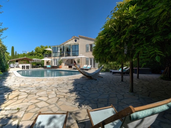 5 Bedroom Villa/House in Cap D Antibes 2