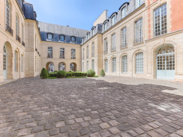 2 Bedroom Villa/House in Paris 4th (Marais – Place des Vosges – Ile St Louis) 9