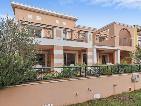 4 Bedroom Villa/House in Mougins 34