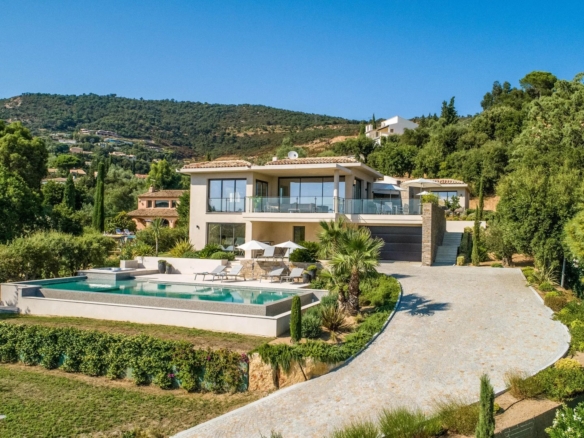 5 Bedroom Villa/House in Grimaud 16