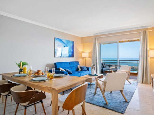 3 Bedroom Apartment in Cap D Ail 20