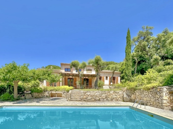 4 Bedroom Villa/House in Ste Maxime 4
