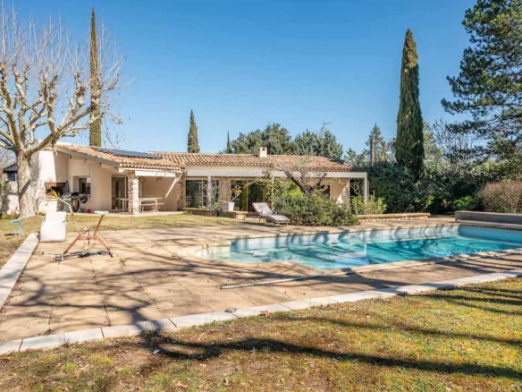 8 Bedroom Villa/House in Aix En Provence 22