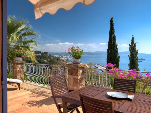 4 Bedroom Villa/House in Theoule Sur Mer 36