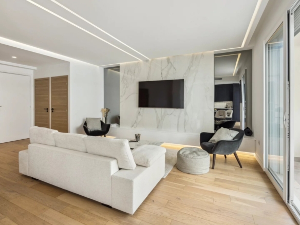 2 Bedroom Apartment in Cannes 34