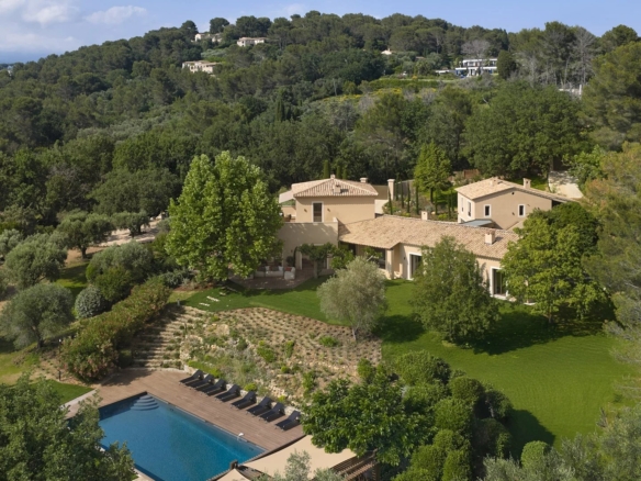 7 Bedroom Villa/House in Mouans Sartoux 28