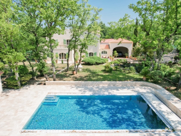 4 Bedroom Villa/House in Uzes 26