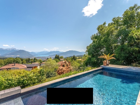 5 Bedroom Villa/House in Cuvat 32