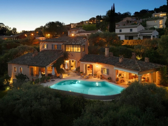 7 Bedroom Villa/House in Biot 22