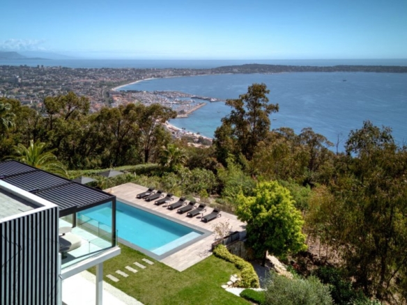 4 Bedroom Villa/House in Cannes 12
