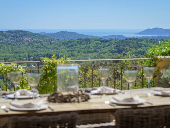 4 Bedroom Villa/House in Chateauneuf Grasse 26