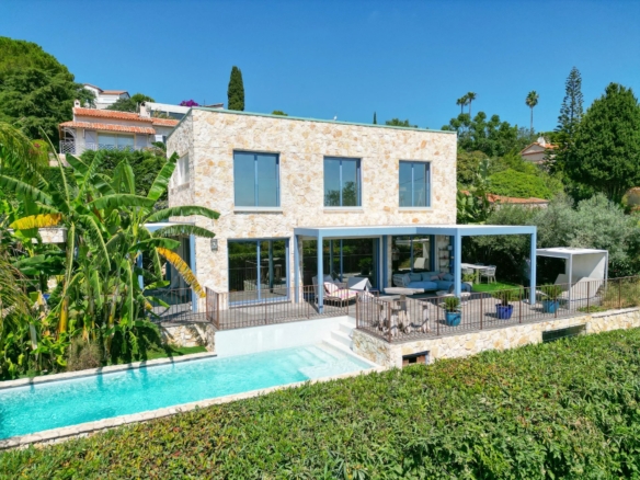 4 Bedroom Villa/House in Le Golfe Juan 12