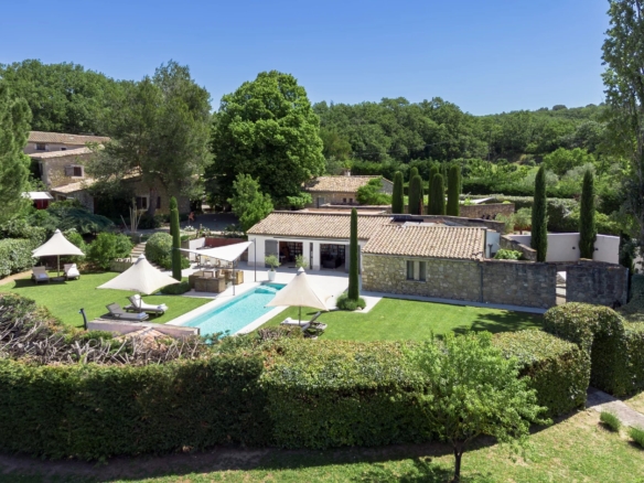 5 Bedroom Villa/House in Oppede 10