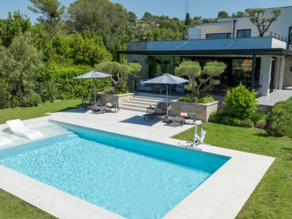 4 Bedroom Villa/House in Mougins 28