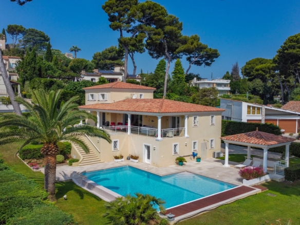 5 Bedroom Villa/House in Cap D Antibes 6