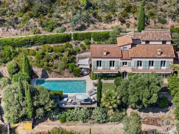 5 Bedroom Villa/House in Theoule Sur Mer 36
