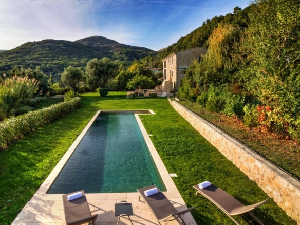 4 Bedroom Villa/House in Vence 12