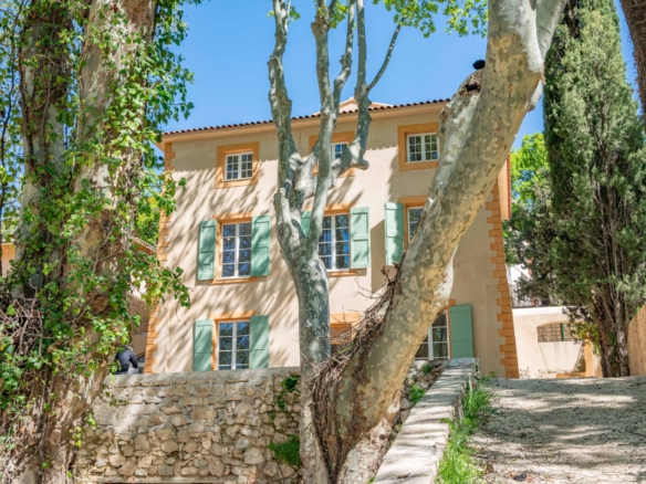 2 Bedroom Apartment in Aix En Provence 32