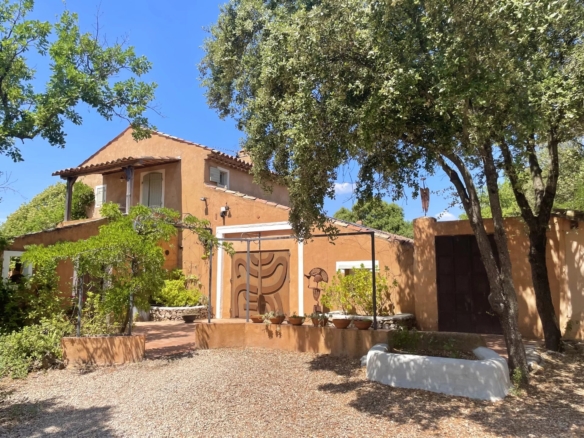 3 Bedroom Villa/House in Sillans La Cascade 14