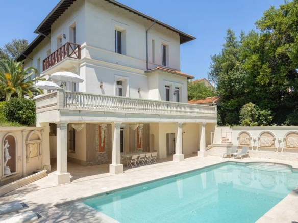 10 Bedroom Villa/House in Cannes 32