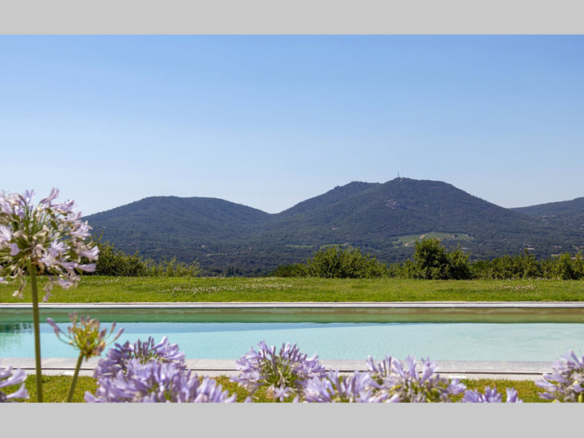 6 Bedroom Villa/House in Plan De La Tour 18