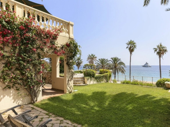 7 Bedroom Villa/House in Cannes 6