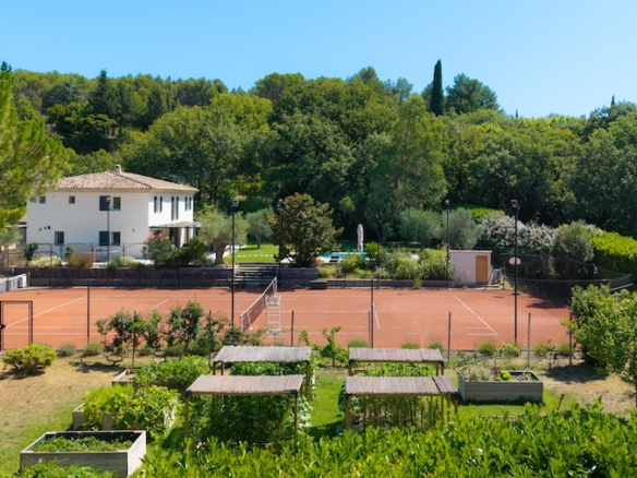 5 Bedroom Villa/House in Aix En Provence 20