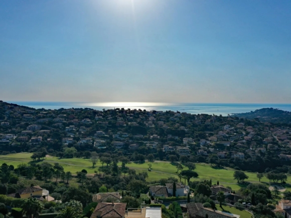 4 Bedroom Villa/House in Ste Maxime 28