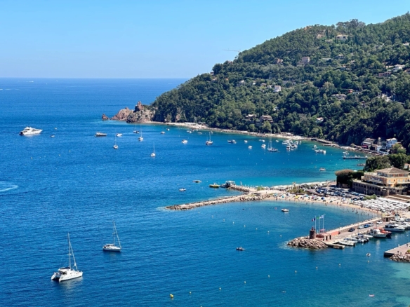3 Bedroom Apartment in Theoule Sur Mer 9