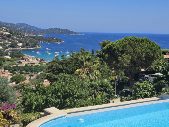 2 Bedroom Villa/House in Le Lavandou 22