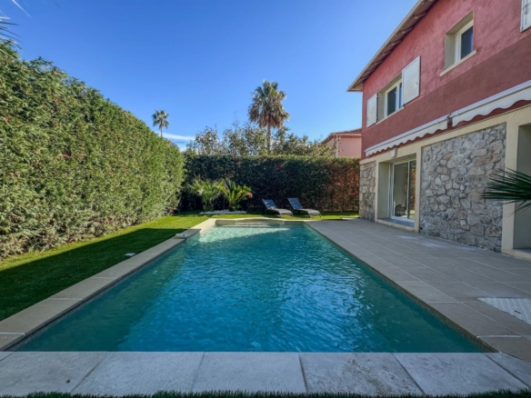 4 Bedroom Villa/House in Cap D Antibes 22