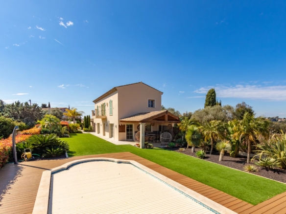 4 Bedroom Villa/House in Antibes 26