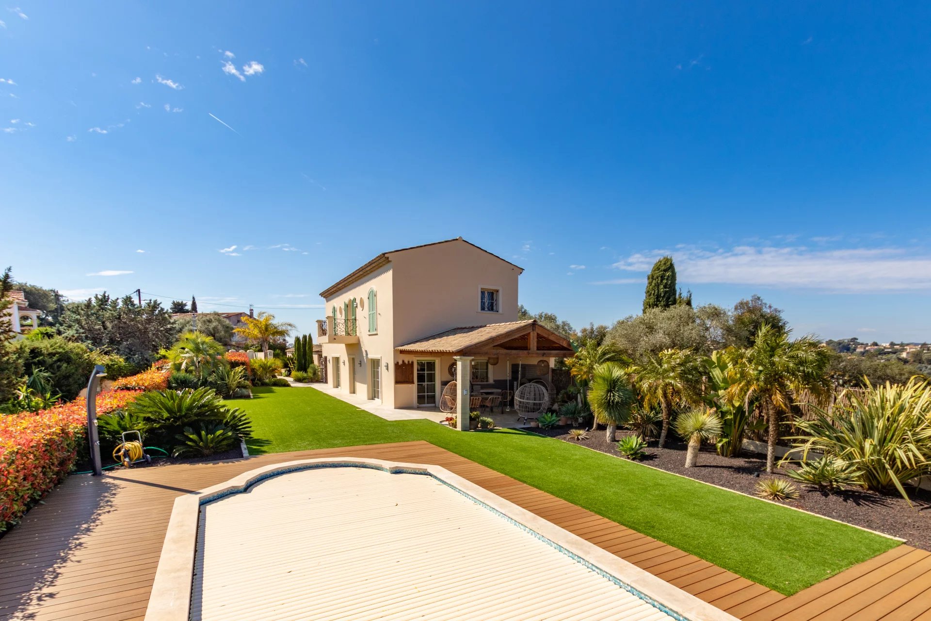 4 Bedroom Villa/House in Antibes 9