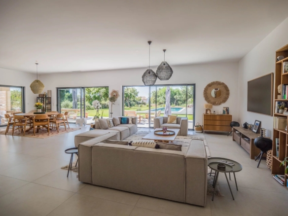4 Bedroom Villa/House in Grimaud 30